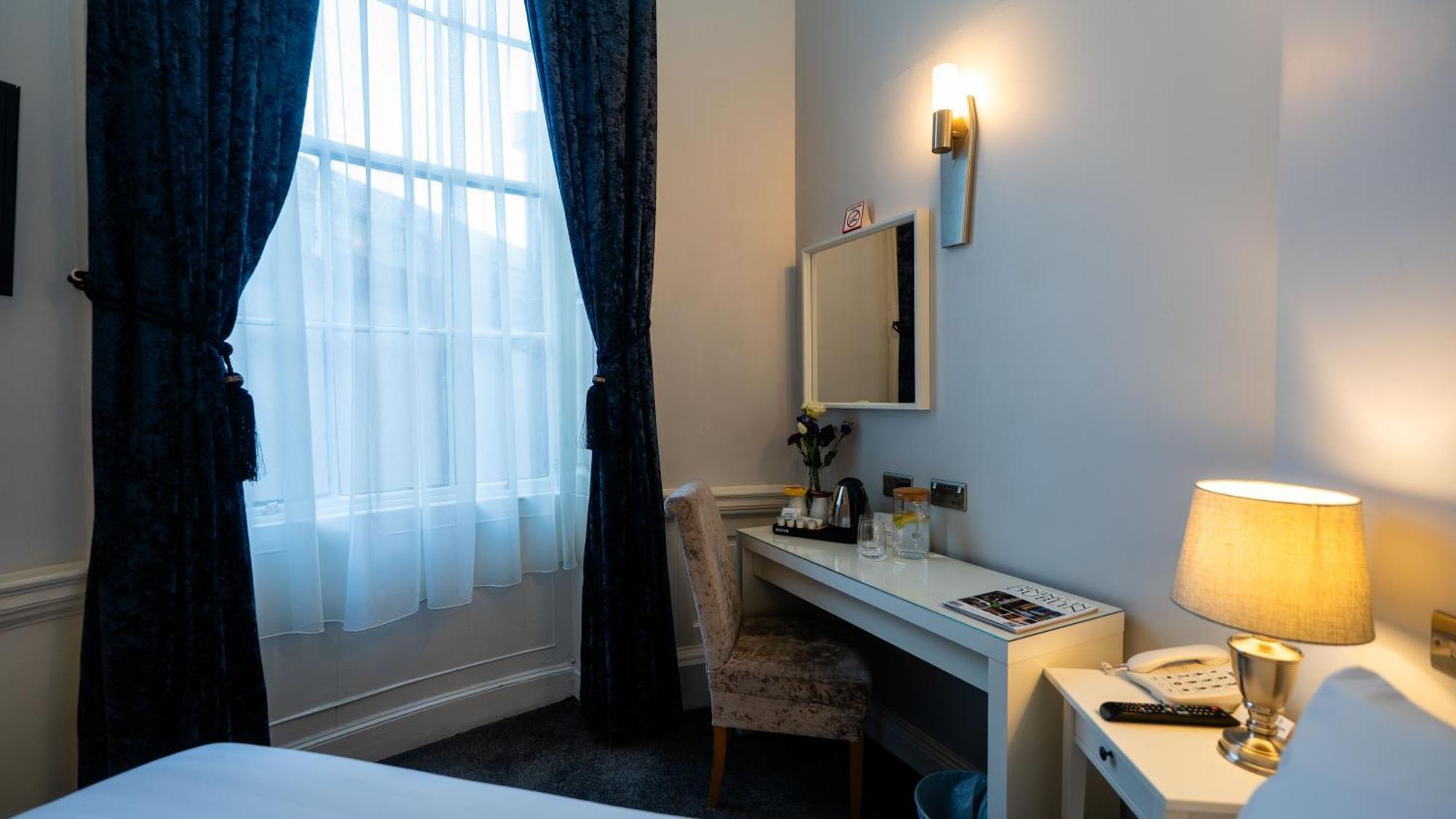 St George By Nina Hotel