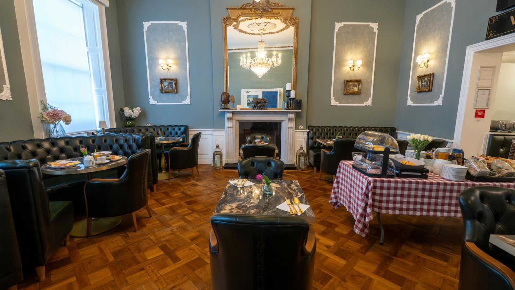 St George By Nina Hotel 3*